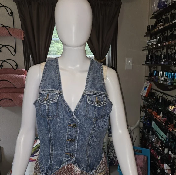 New! Button Front Denim Vest - Picture 3 of 7